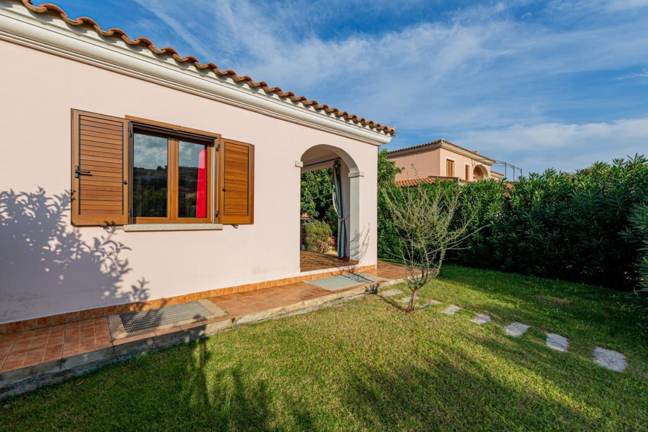 Appartamento Residenziale Trilocale 6 Posti Letto Via Sardegna San Teodoro San Teodoro  Exterior photo